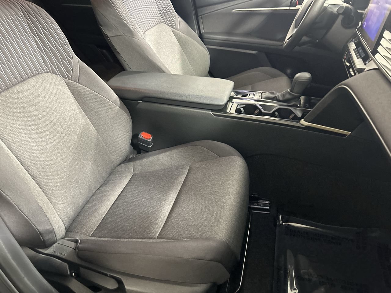 Used 2025 Toyota Camry LE FWD image 26