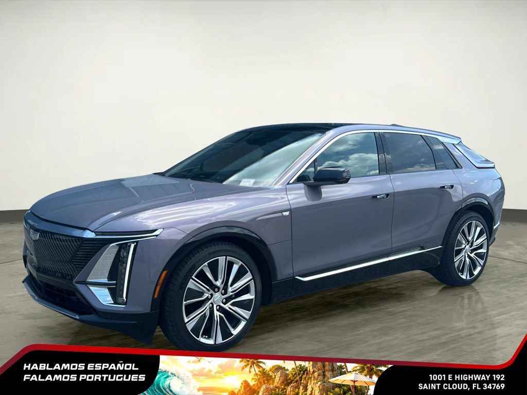 Certified 2025 Cadillac Lyriq Luxury w/ LPO, Floor Liner Package AWD/4WD image 2