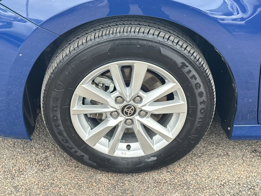 Used 2025 Toyota Camry XSE image 38