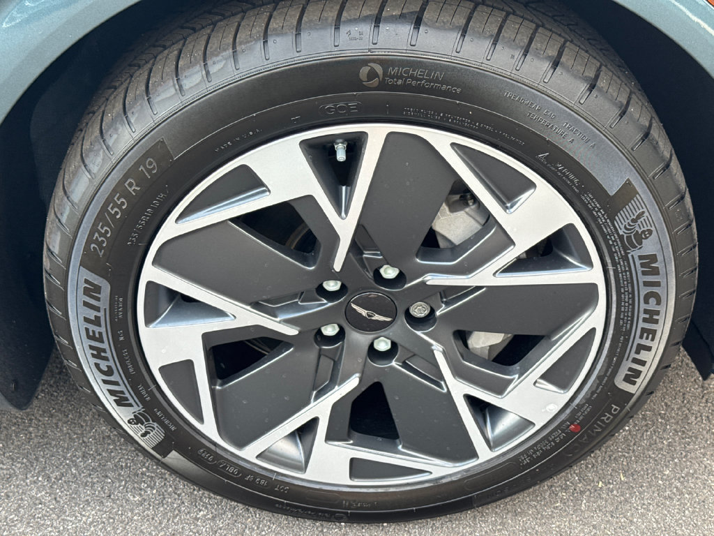 New 2027 Genesis GV60 RWD image 12