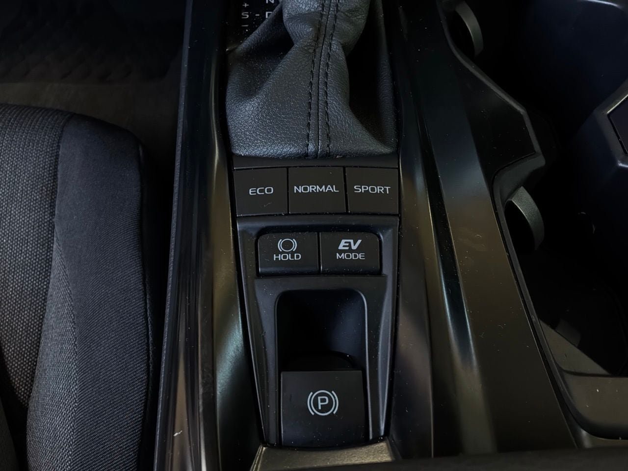 Used 2026 Toyota Camry LE FWD image 25