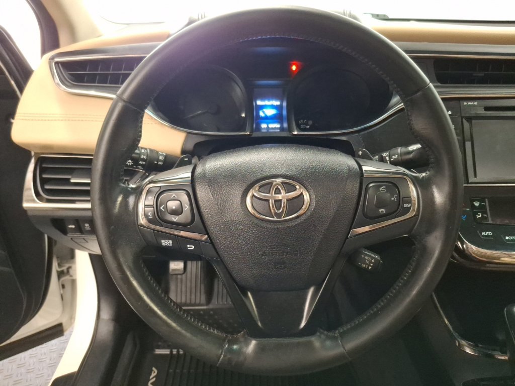 Used 2015 Toyota Avalon XLE Touring FWD image 20