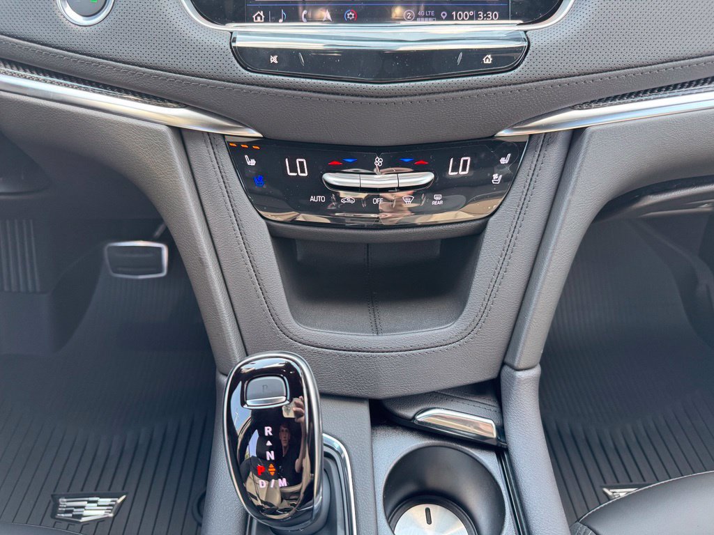 New 2026 Cadillac XT5 Sportv w/ LPO, Floor Liner Package AWD/4WD image 27