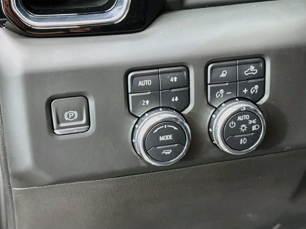 Used 2023 GMC Sierra 1500 Denali AWD/4WD image 10