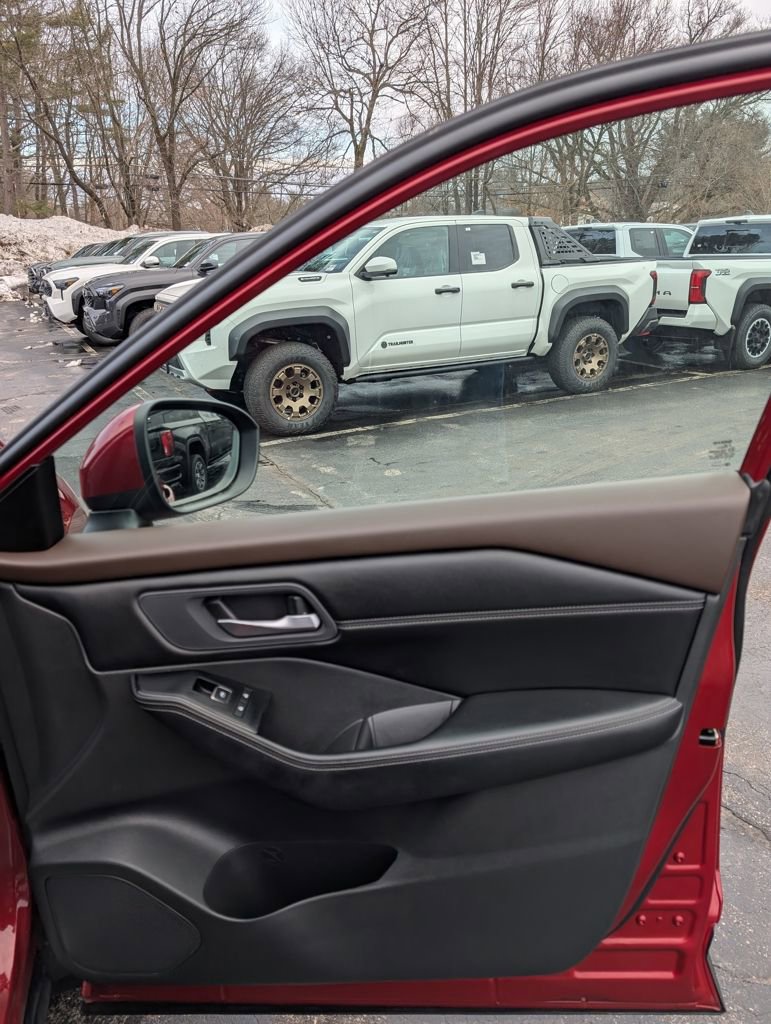 Used 2023 Nissan Rogue SL w/ SL Premium Package AWD/4WD image 19