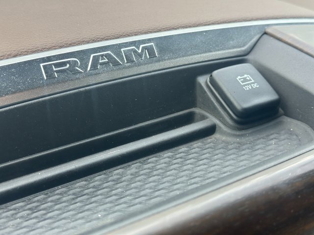 Used 2022 RAM 3500 Laramie image 21