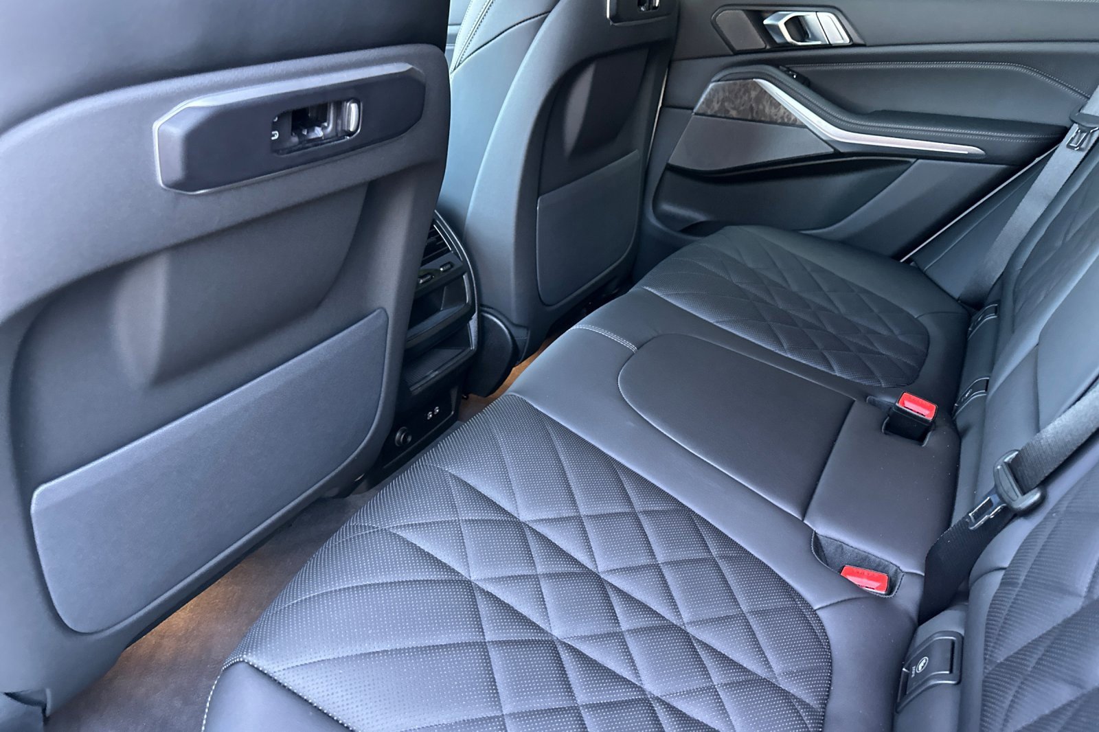 New 2026 BMW X5 xDrive40i w/ Premium Package image 9