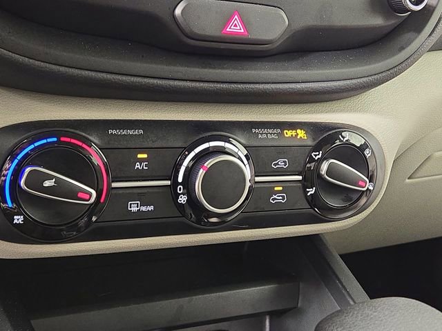 Certified 2025 Kia Soul LX image 21