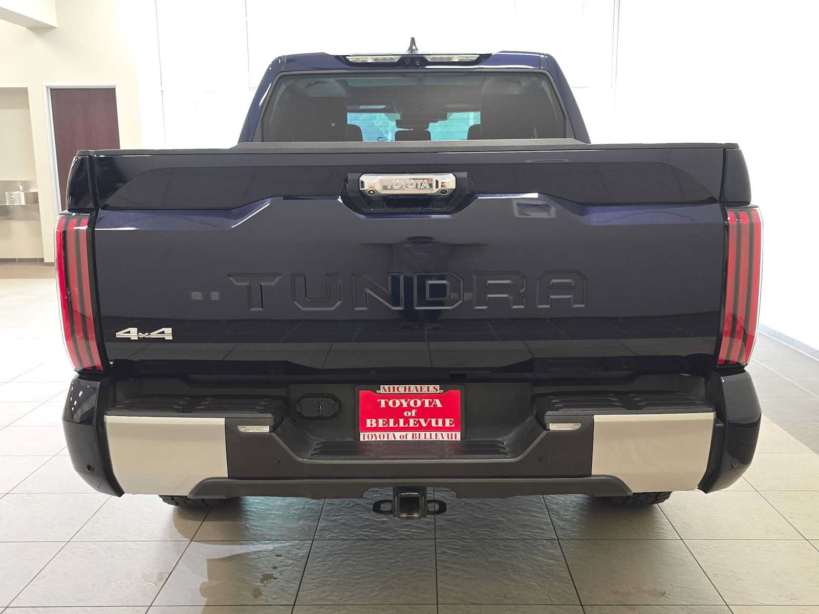 Certified 2024 Toyota Tundra Limited AWD/4WD image 5