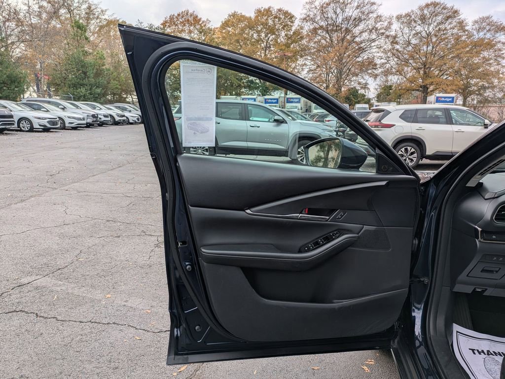 Used 2025 MAZDA CX-30 AWD 2.5 S w/ Preferred Package image 11