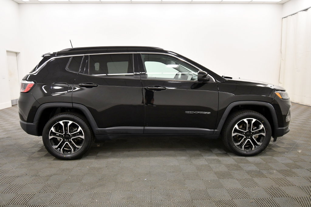 Used 2022 Jeep Compass Limited AWD/4WD image 9