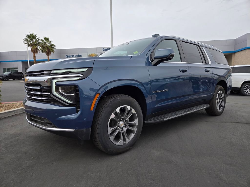 New 2025 Chevrolet Suburban LT w/ Comfort Package AWD/4WD image 2