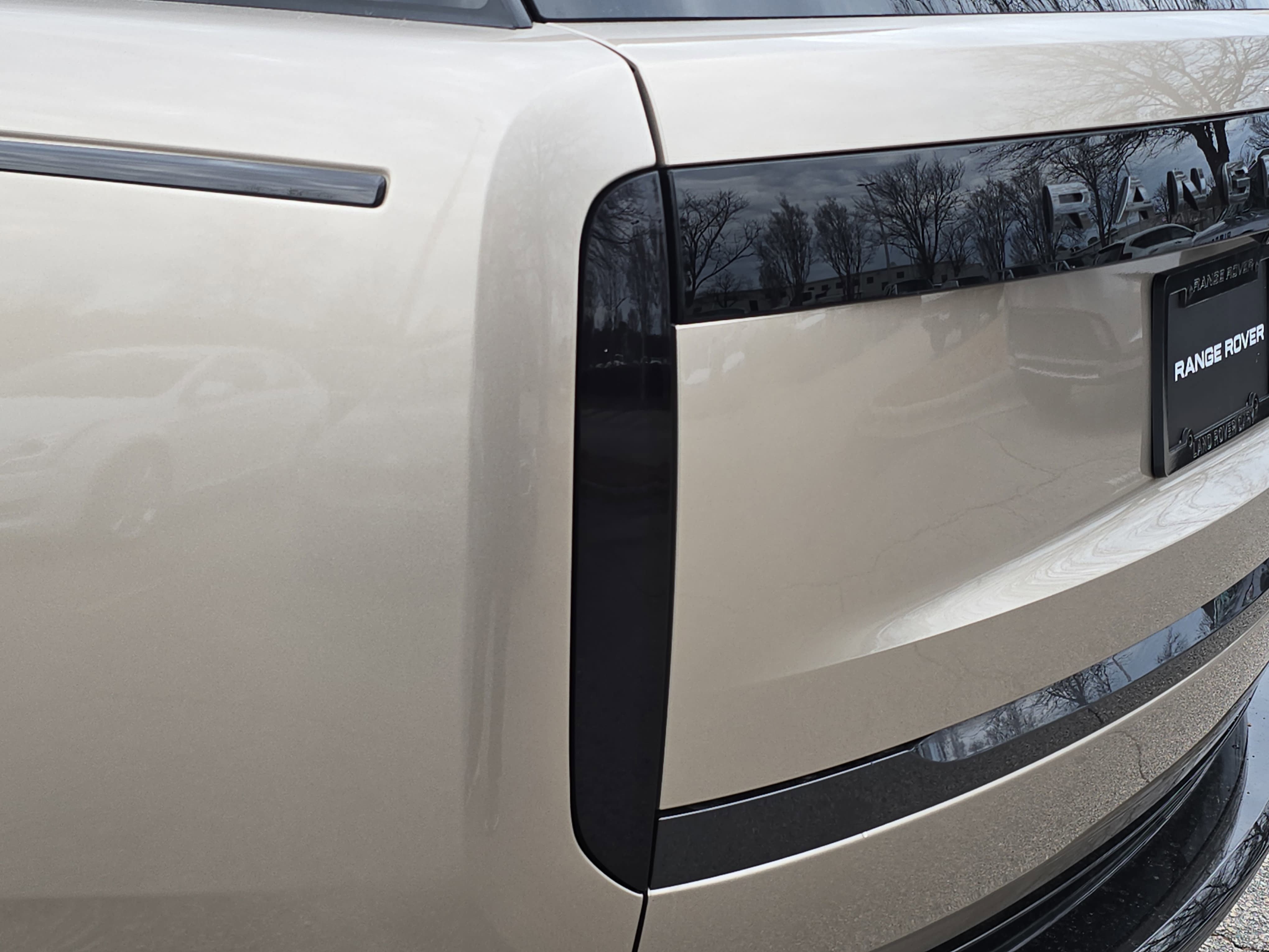 New 2026 Land Rover Range Rover Long Wheelbase SE AWD/4WD image 35