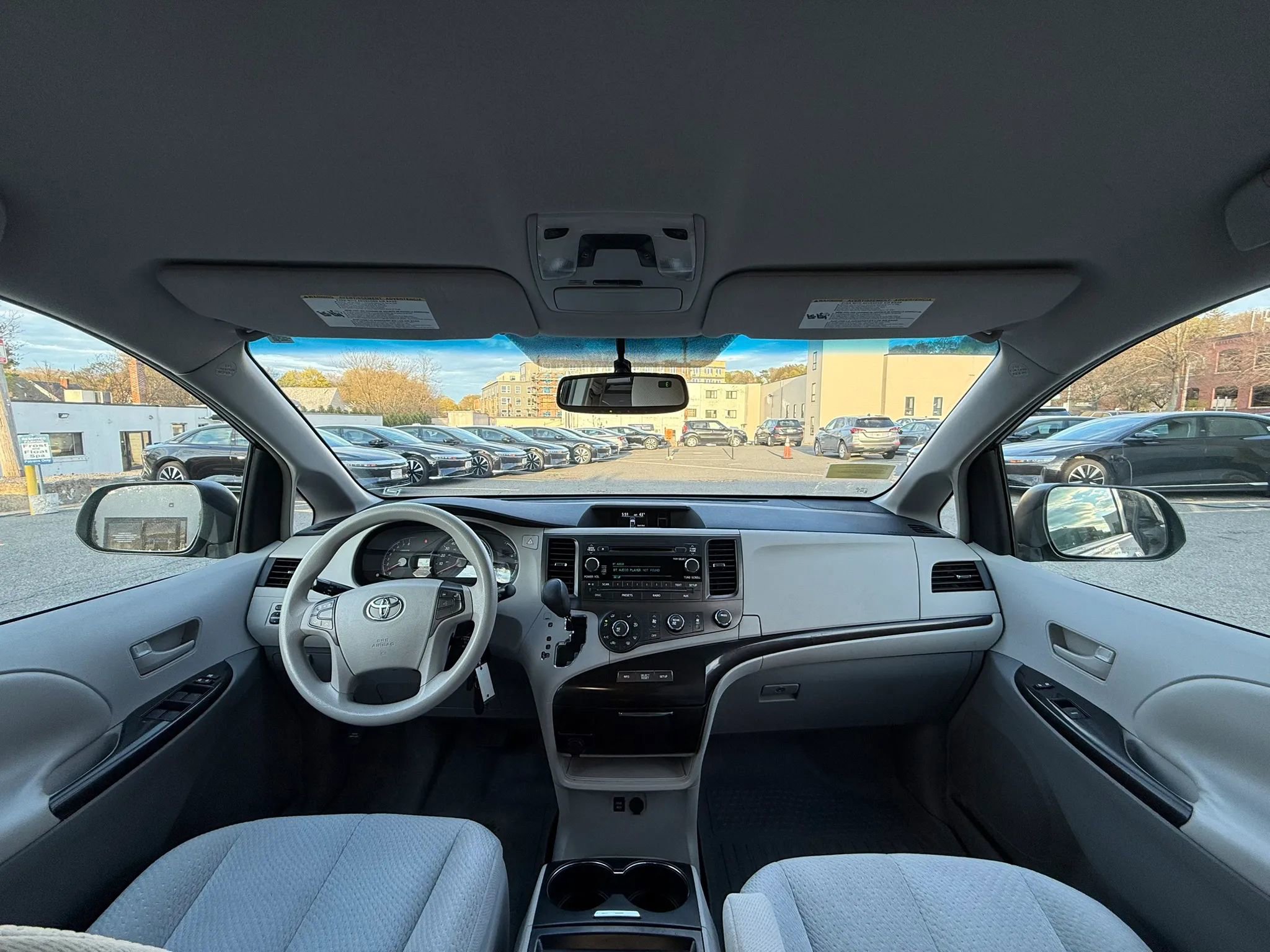 Used 2011 Toyota Sienna LE w/ Towing Pkg FWD image 19