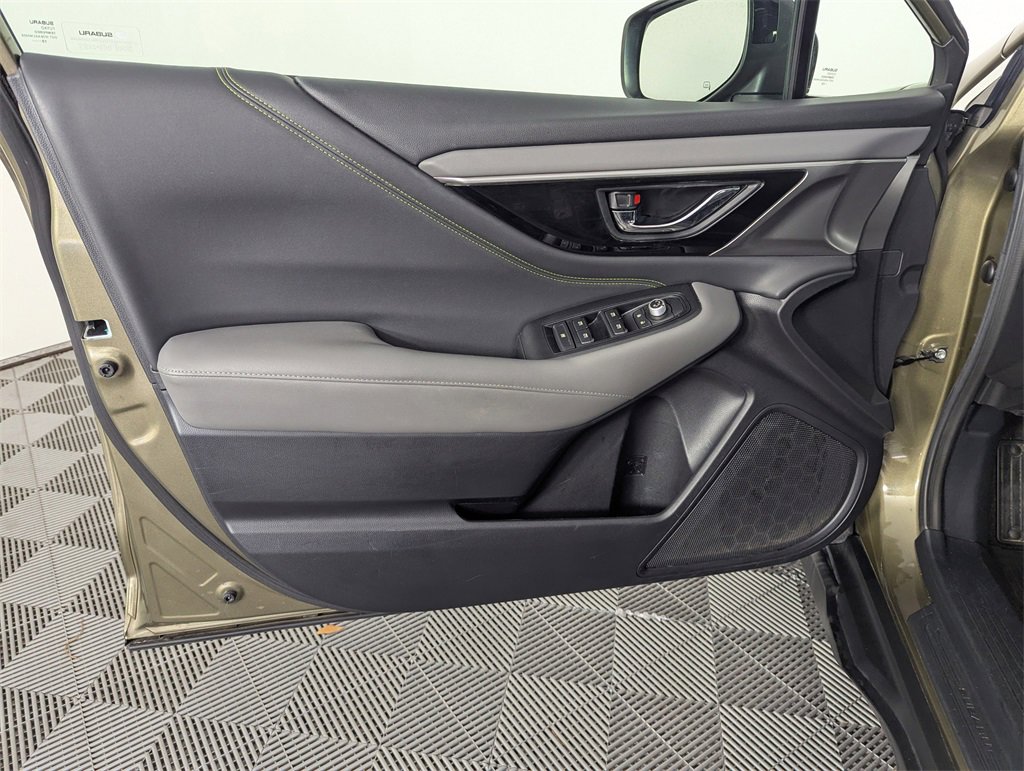 Used 2020 Subaru Outback Onyx Edition XT image 17