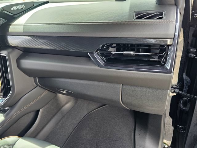 Used 2025 GMC Yukon AT4 w/ AT4 Premium Package image 27