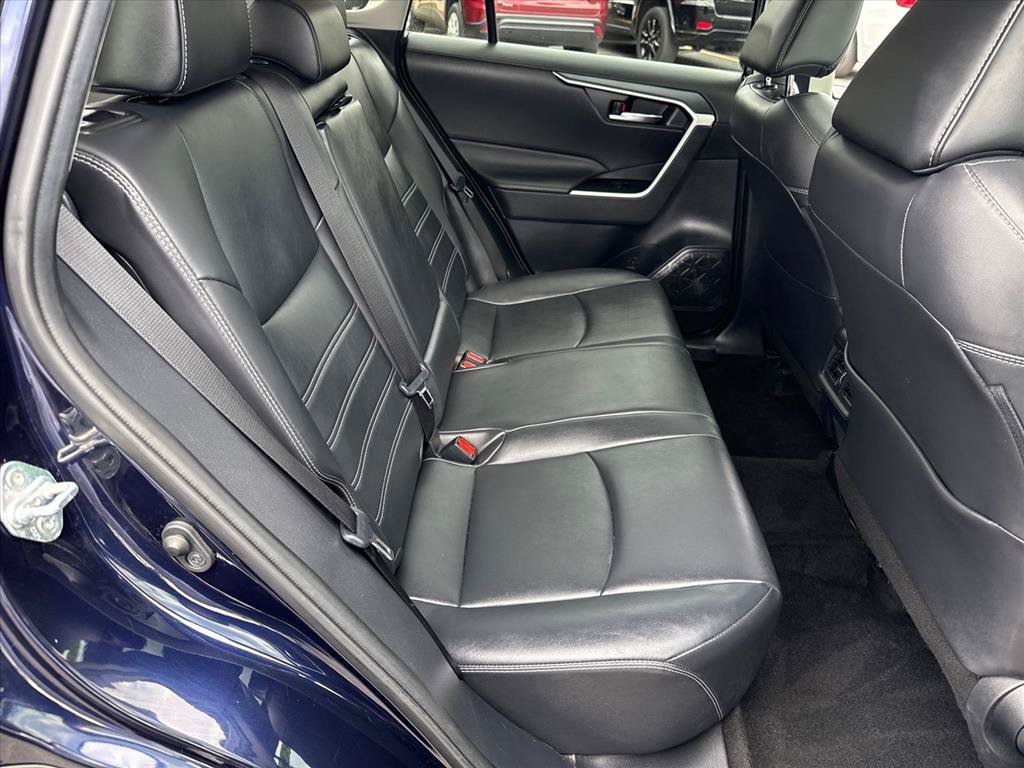 Used 2020 Toyota RAV4 XLE Premium AWD/4WD image 24