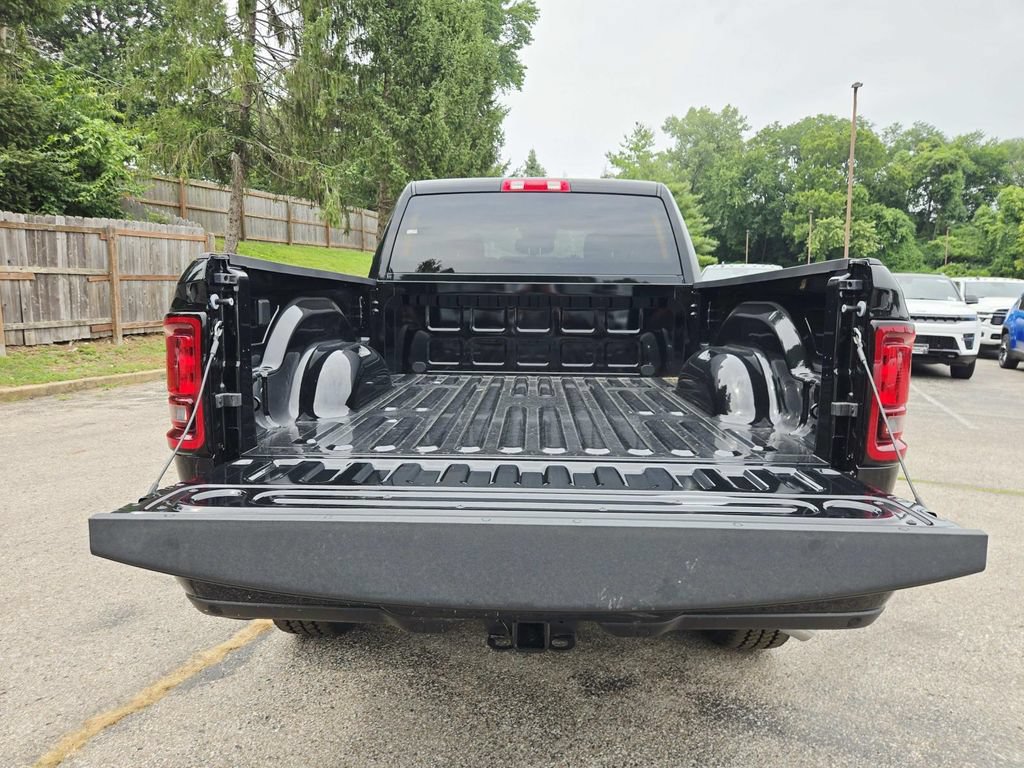 New 2026 RAM 2500 Big Horn AWD/4WD image 9