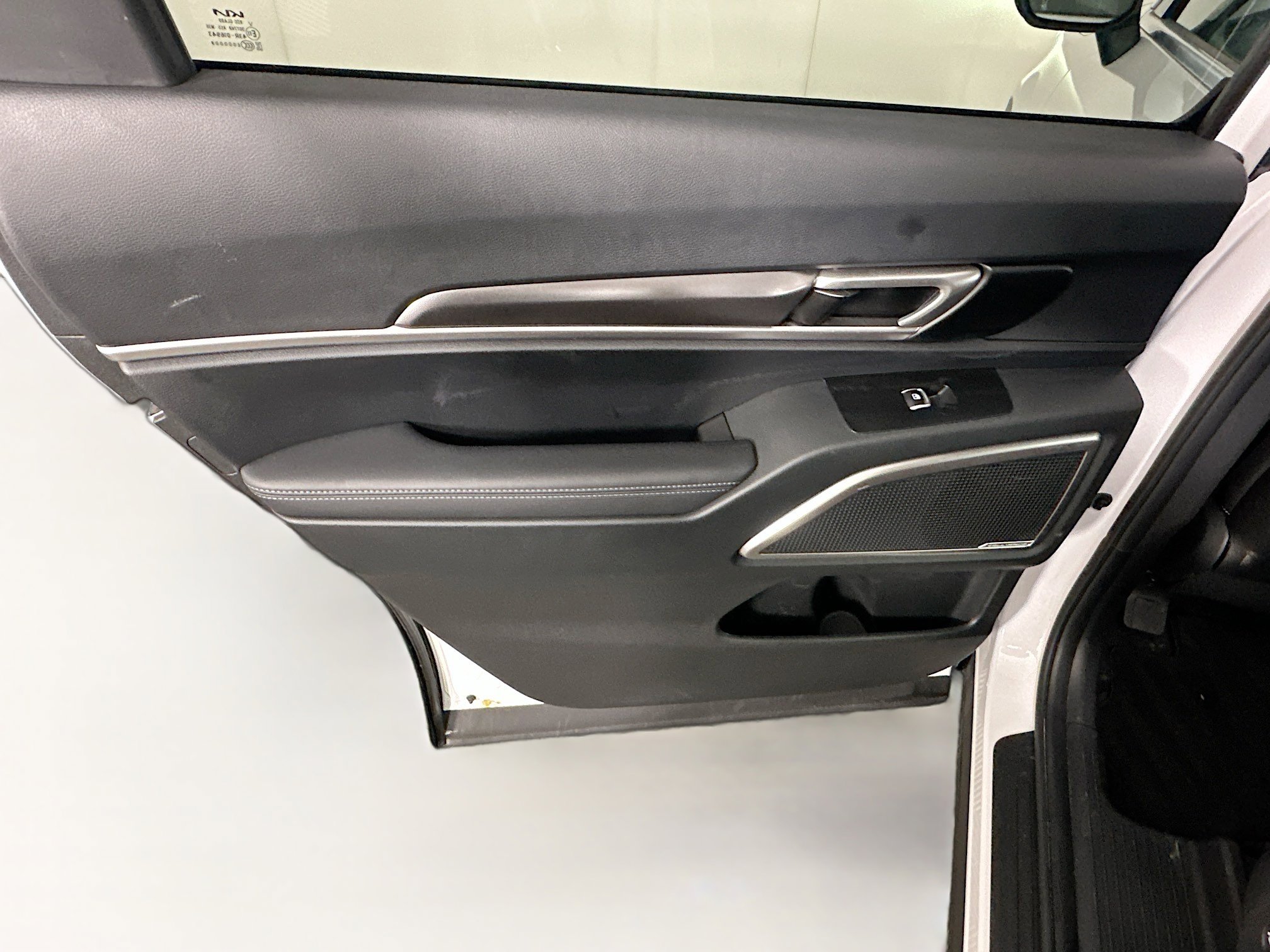 Used 2025 Kia Telluride S image 27