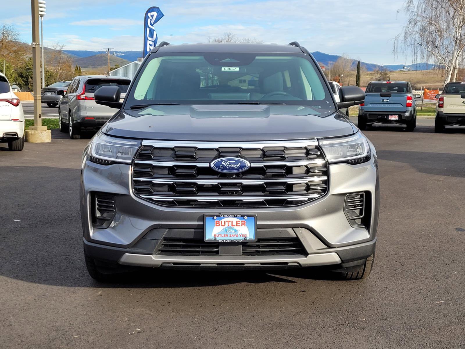 New 2026 Ford Explorer Active image 2