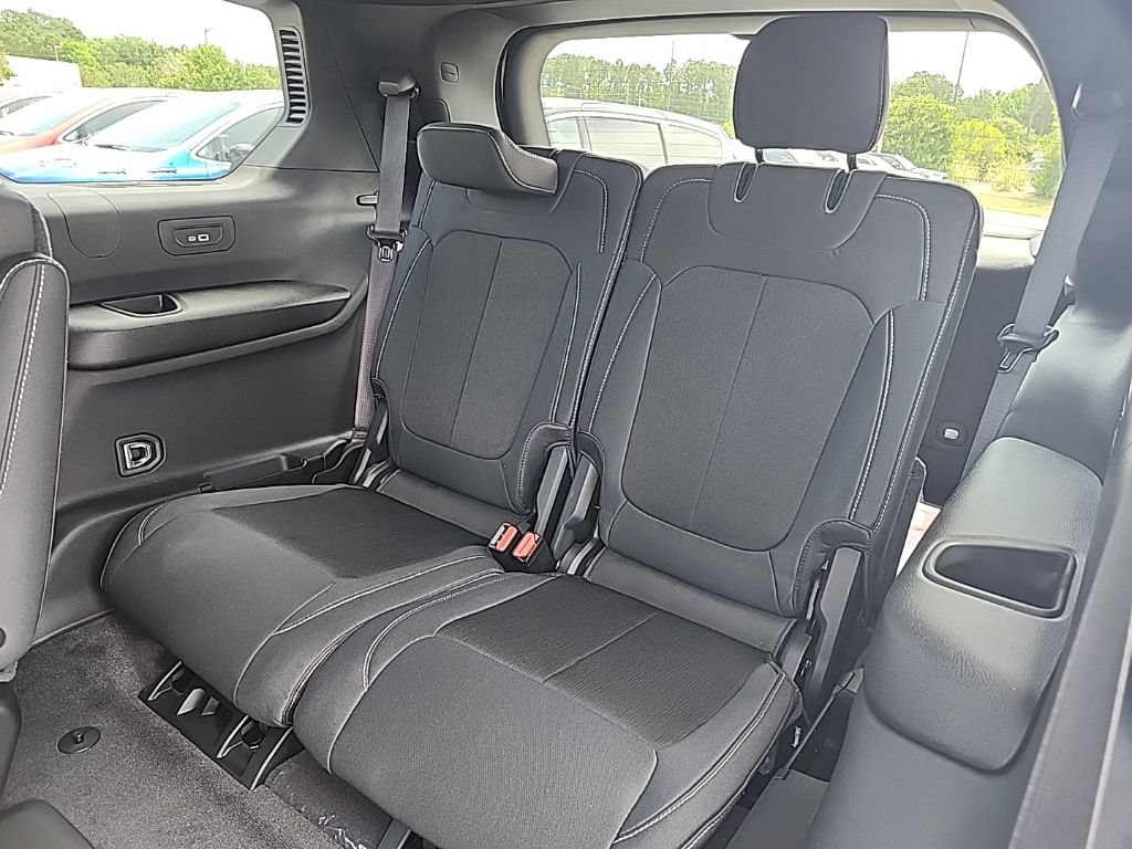 New 2026 Jeep Grand Cherokee L Laredo RWD image 19