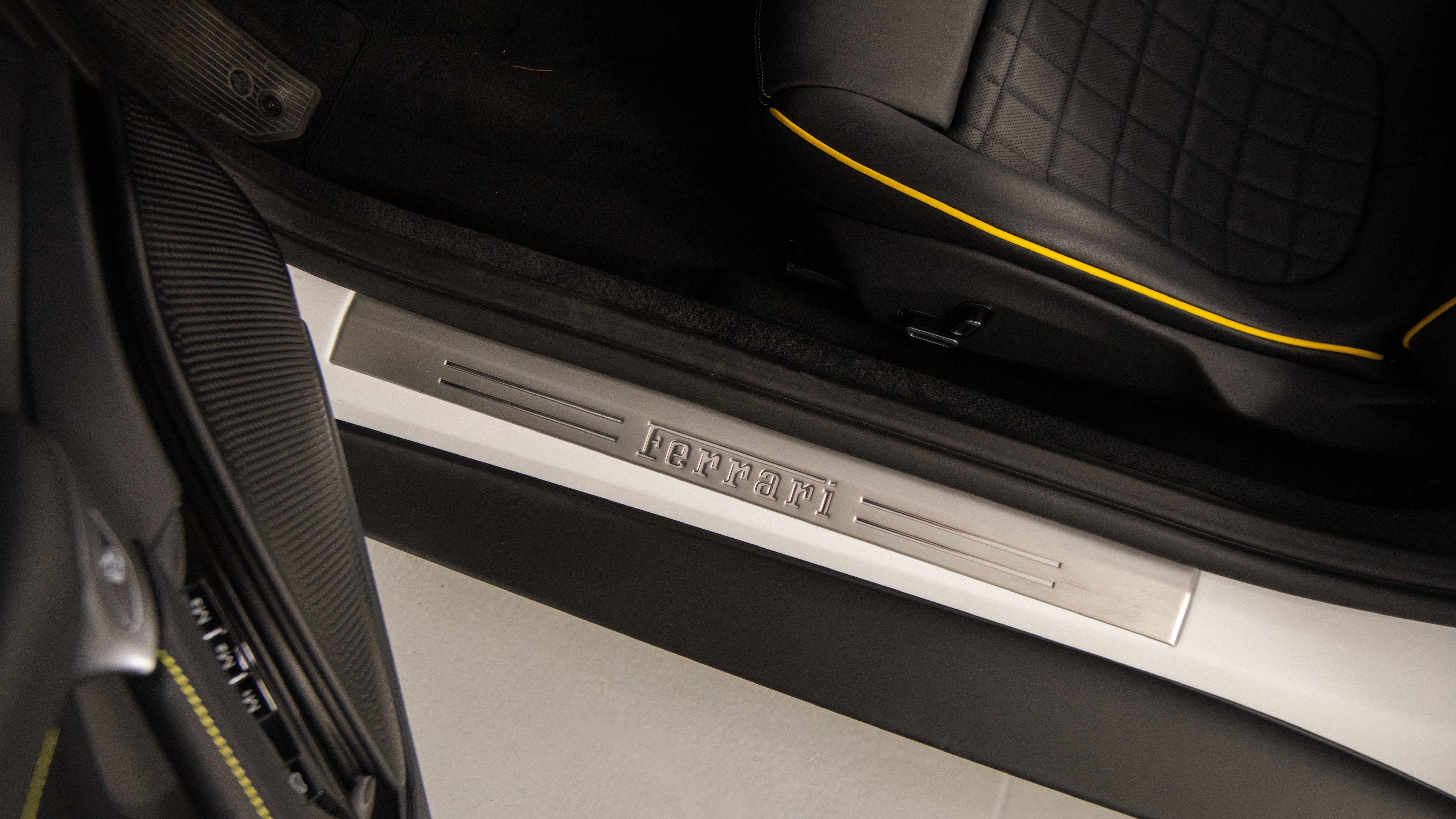 Certified 2026 Ferrari Roma Spider RWD image 18