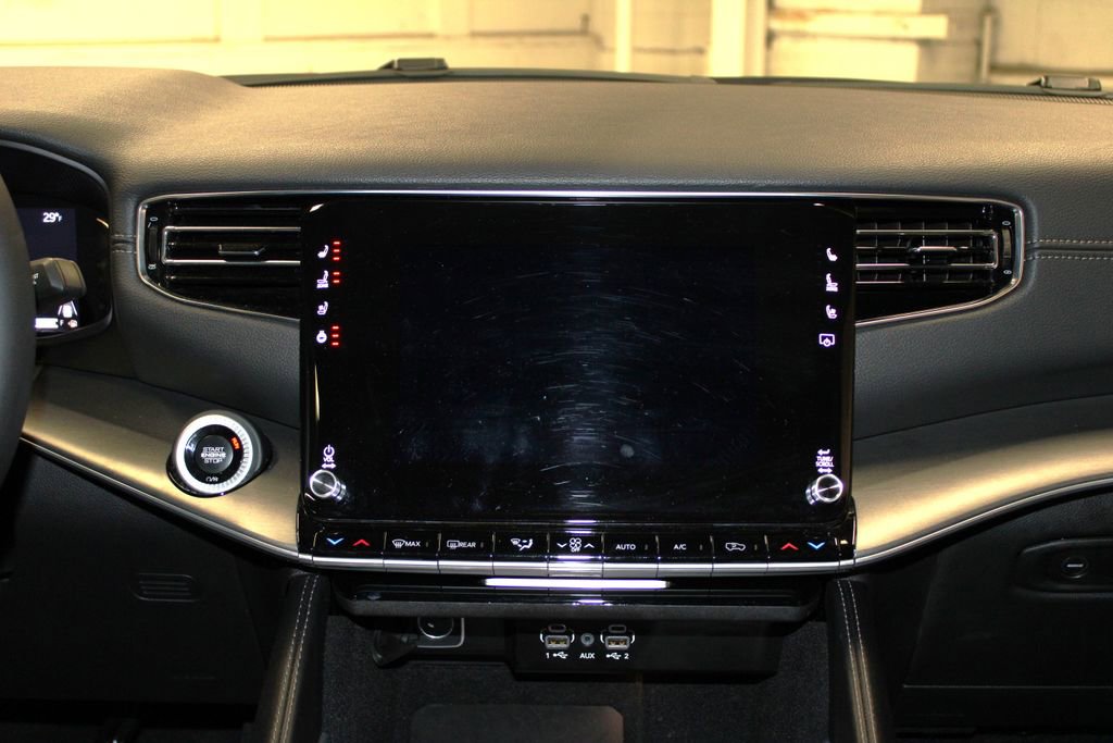 Used 2025 Jeep Wagoneer Series II image 13