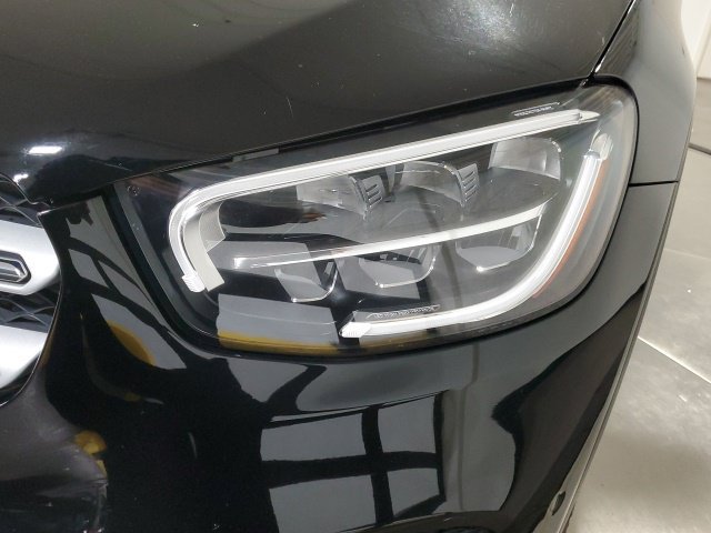 Used 2021 Mercedes-Benz GLC 300 4MATIC image 36