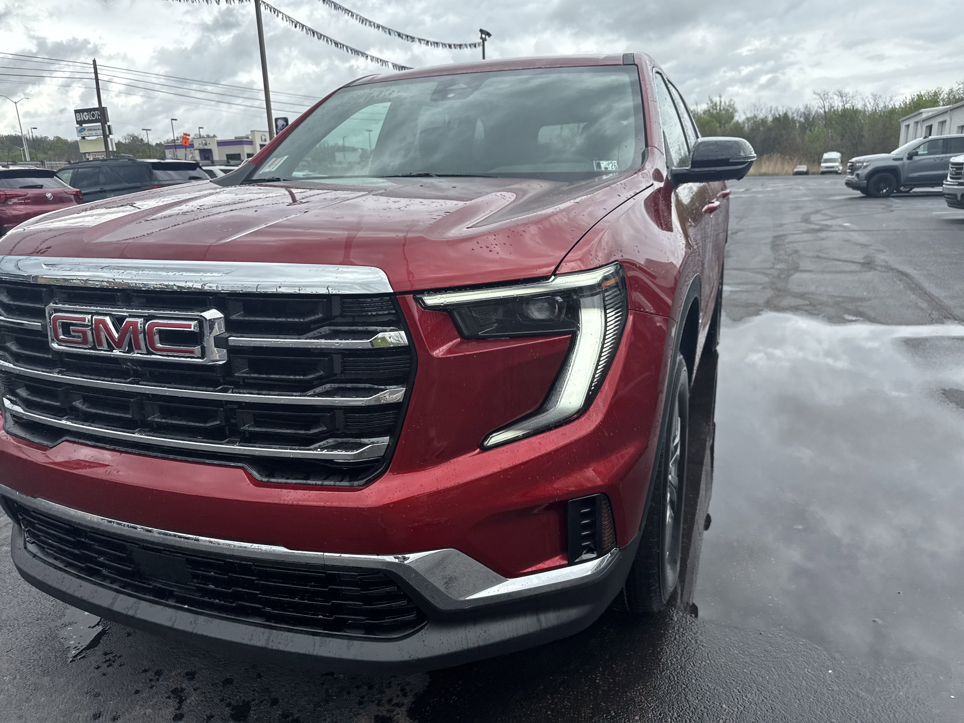 New 2025 GMC Acadia Elevation image 10