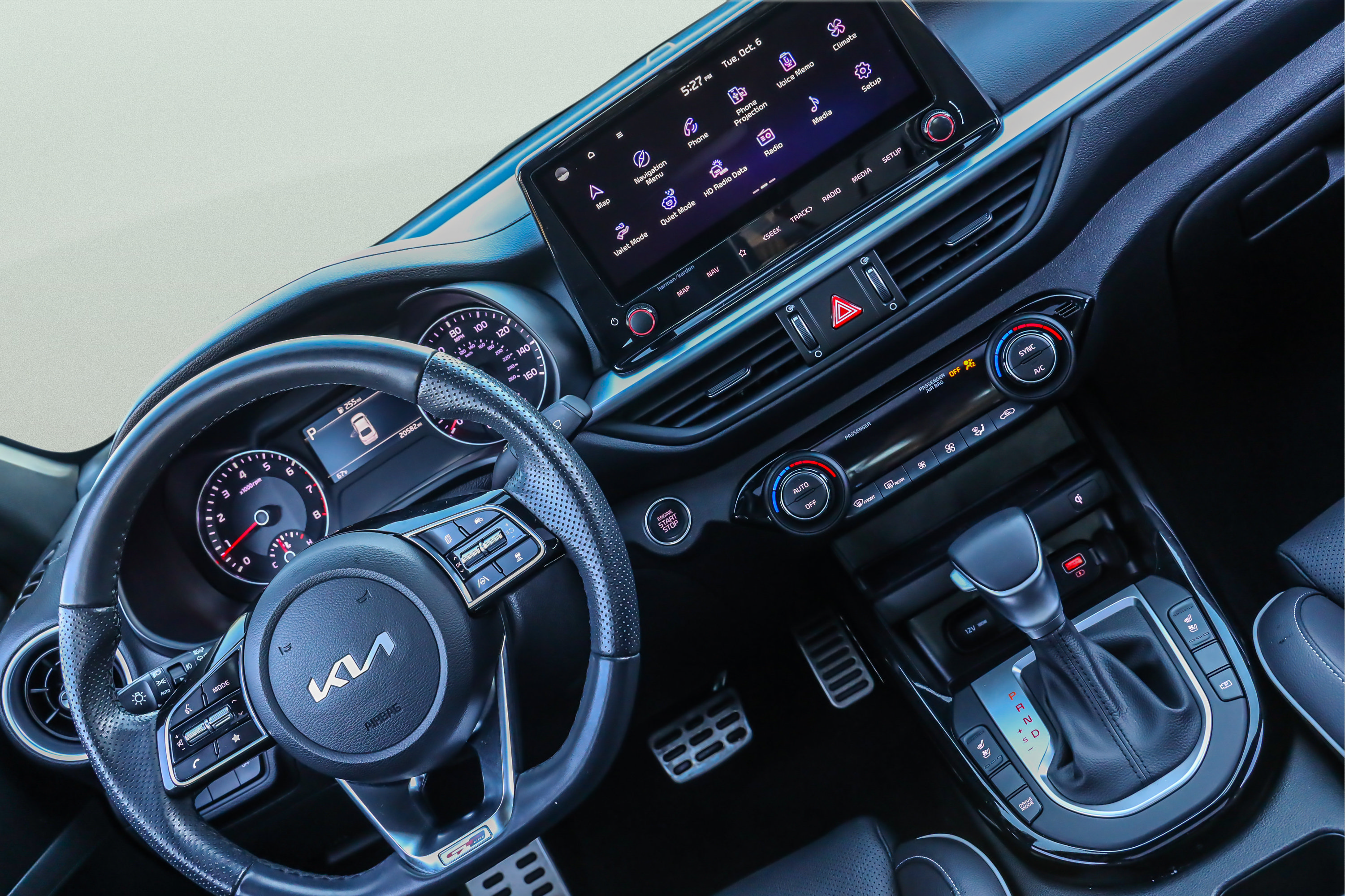 Certified 2023 Kia Forte GT-Line w/ GT-Line Premium Package FWD image 19