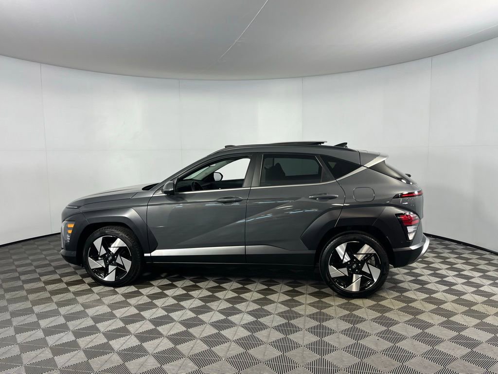 Used 2025 Hyundai Kona Limited image 10
