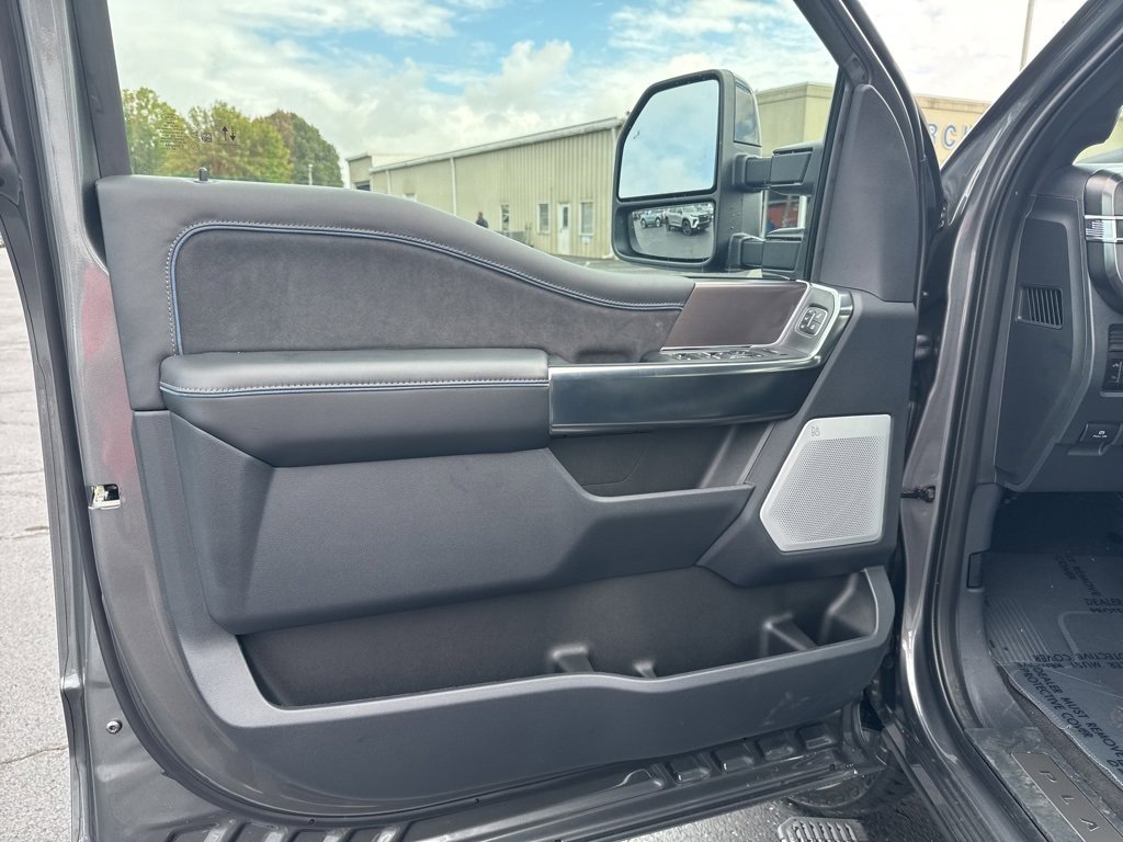 New 2026 Ford F350 Platinum w/ FX4 Off-Road Package image 11