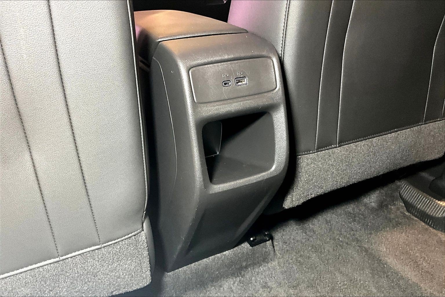 Used 2025 Chevrolet Trax LT FWD image 11