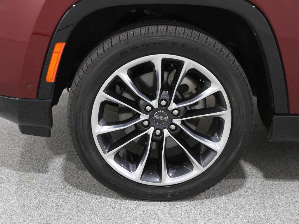Used 2022 Jeep Wagoneer Series III w/ Premium Group I image 24