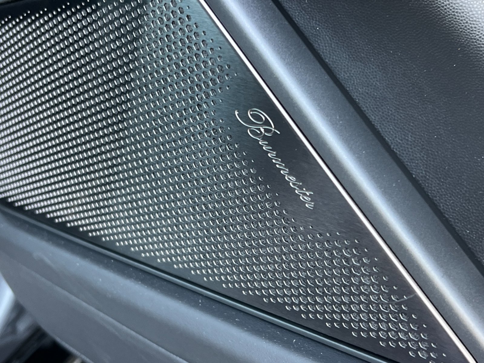 Certified 2026 Porsche Cayenne Turbo AWD/4WD image 21