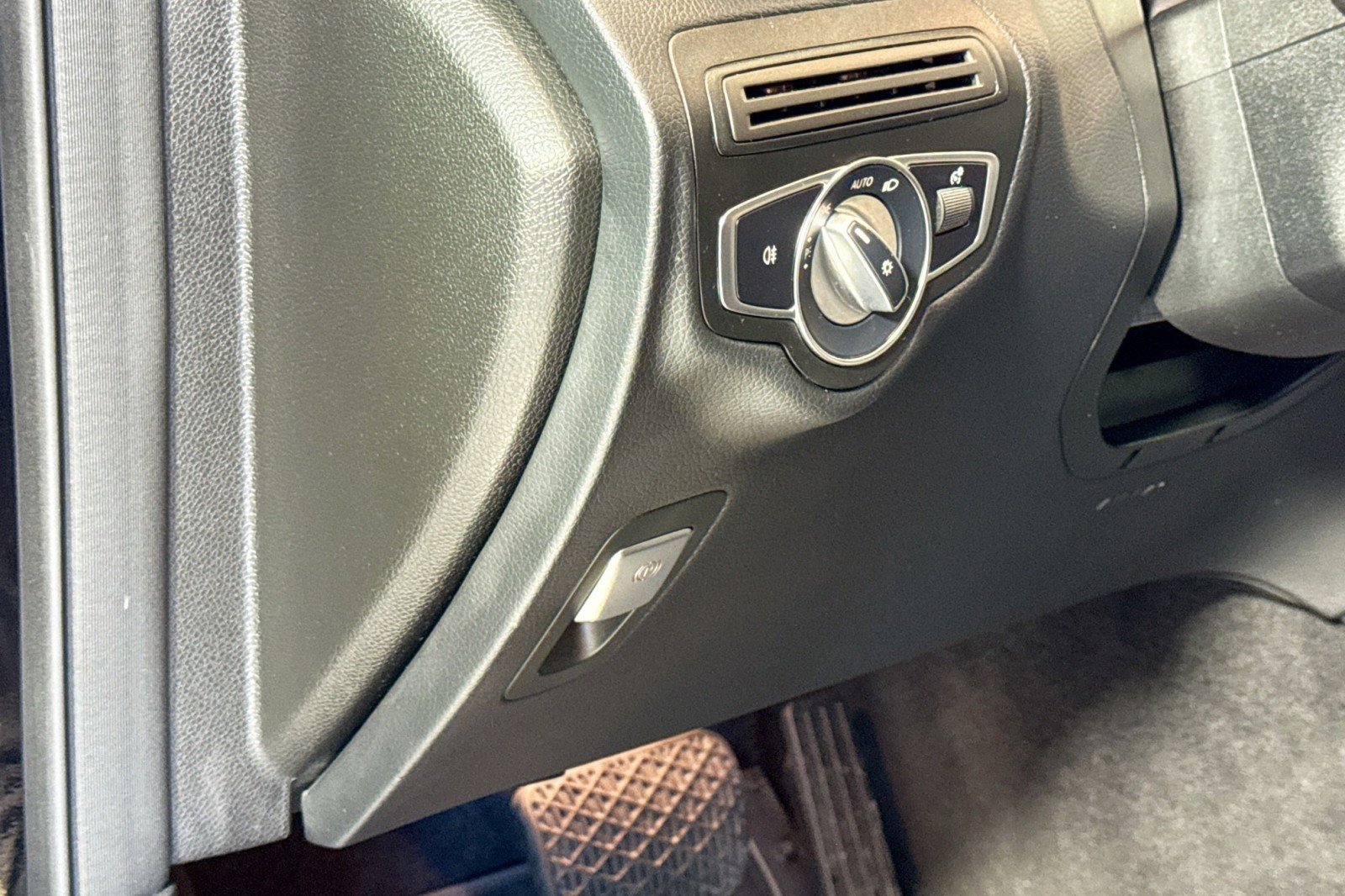 Certified 2021 Mercedes-Benz GLC 300 4MATIC image 10