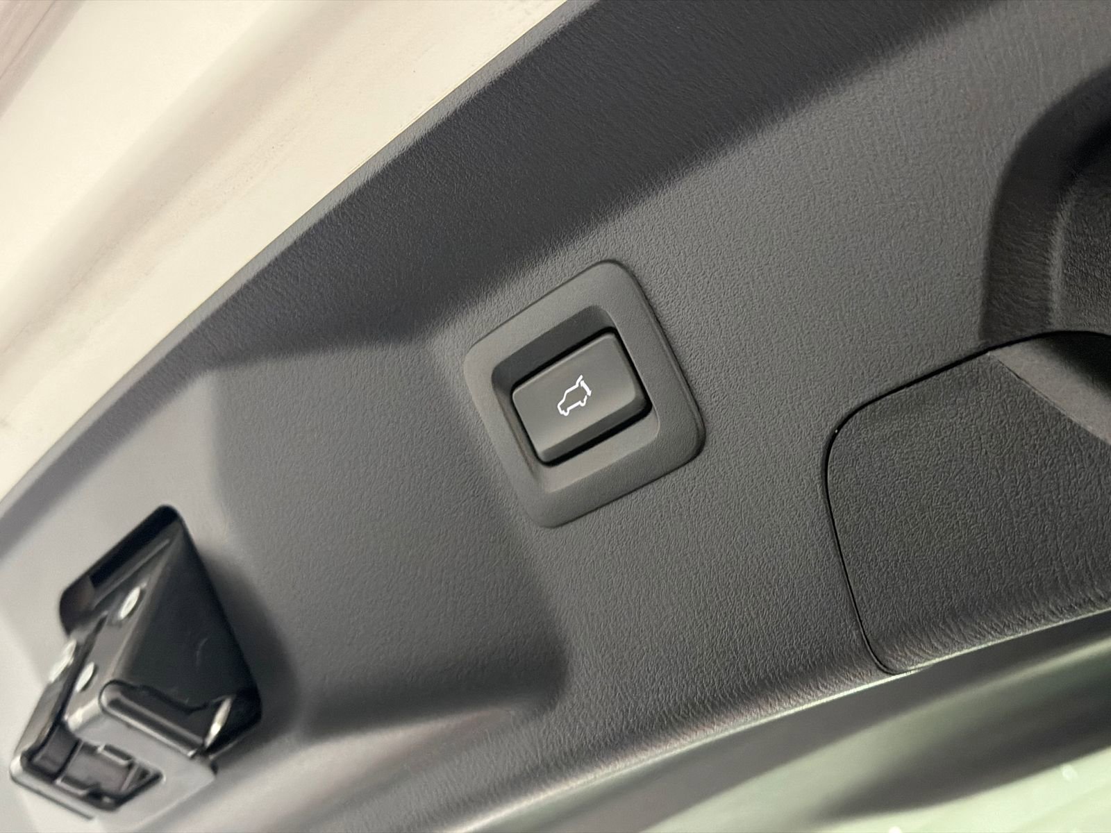 Used 2020 MAZDA CX-9 Signature image 9