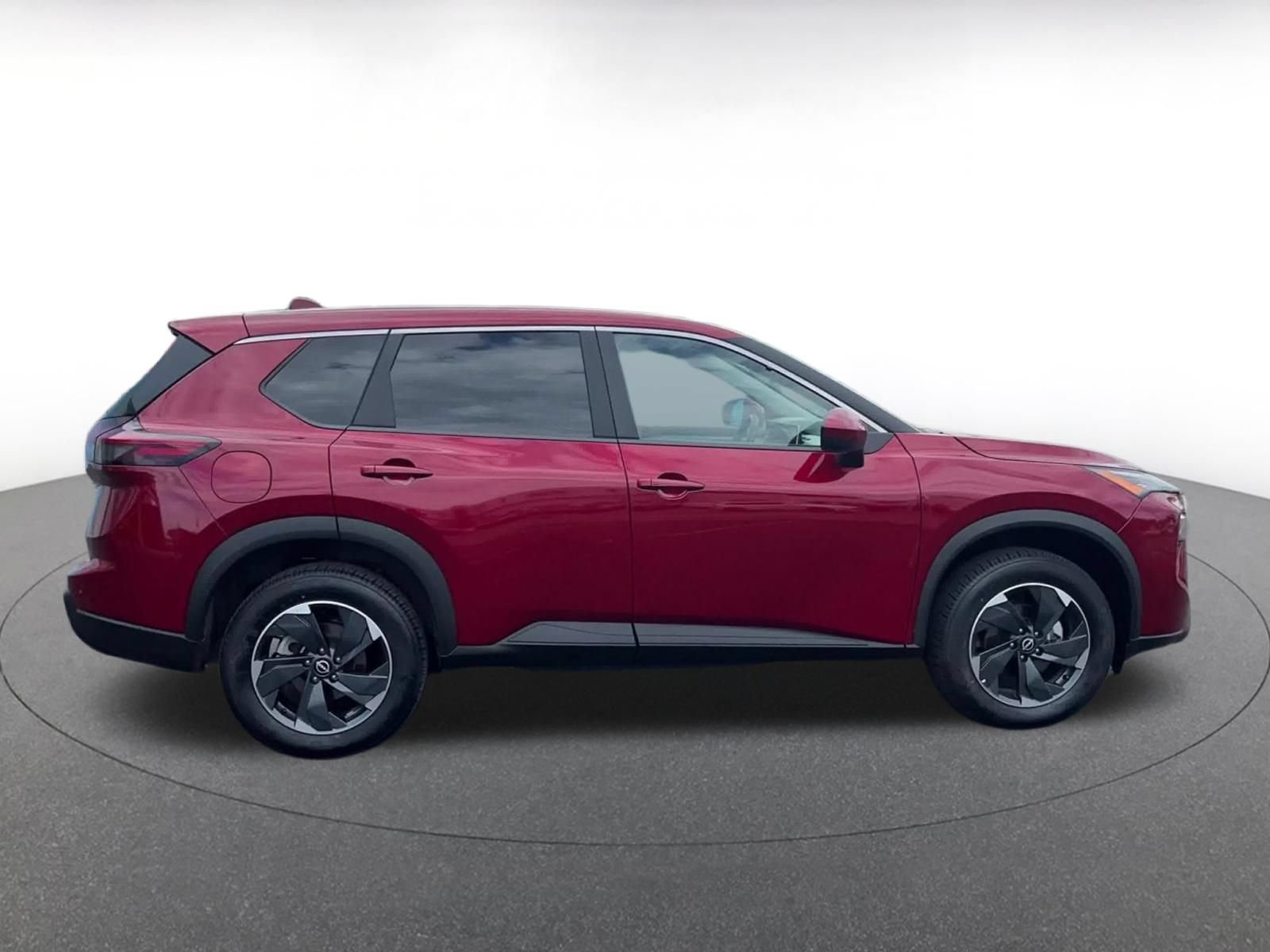 Used 2025 Nissan Rogue SV AWD/4WD image 16