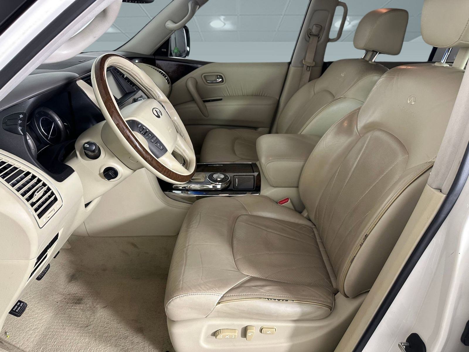 Used 2014 INFINITI QX80 2WD w/ Deluxe Touring Package image 4