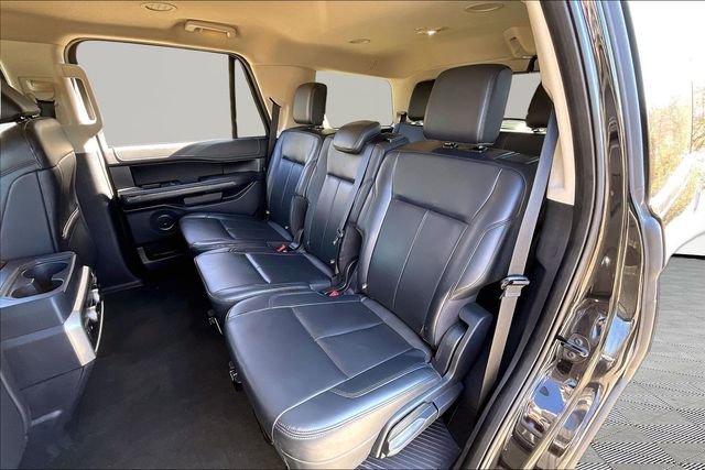 Used 2024 Ford Expedition XLT image 16