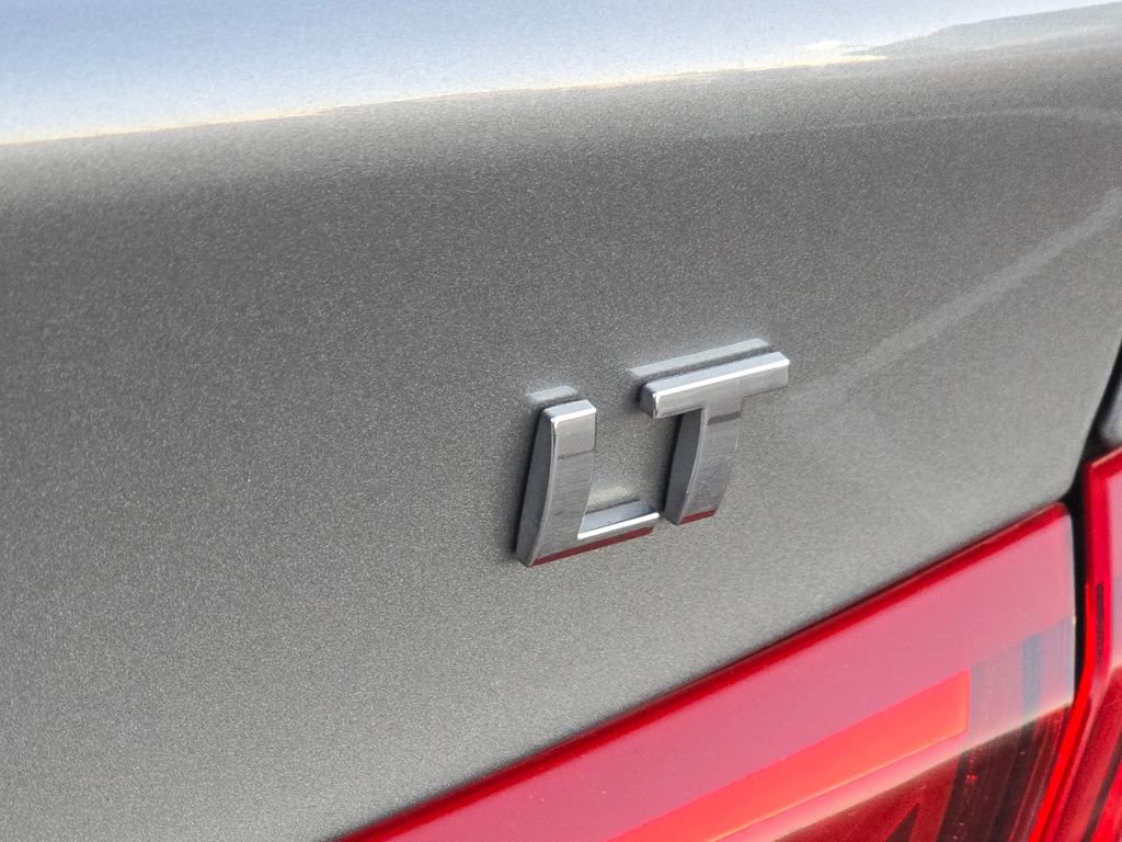 Used 2023 Chevrolet Malibu LT image 17