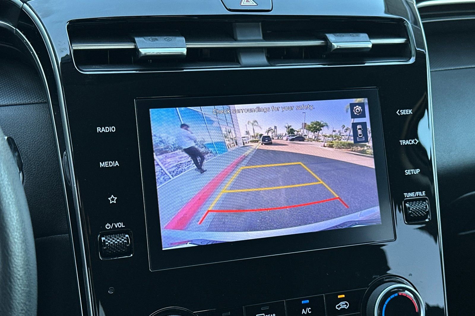 Used 2022 Hyundai Tucson SEL image 18