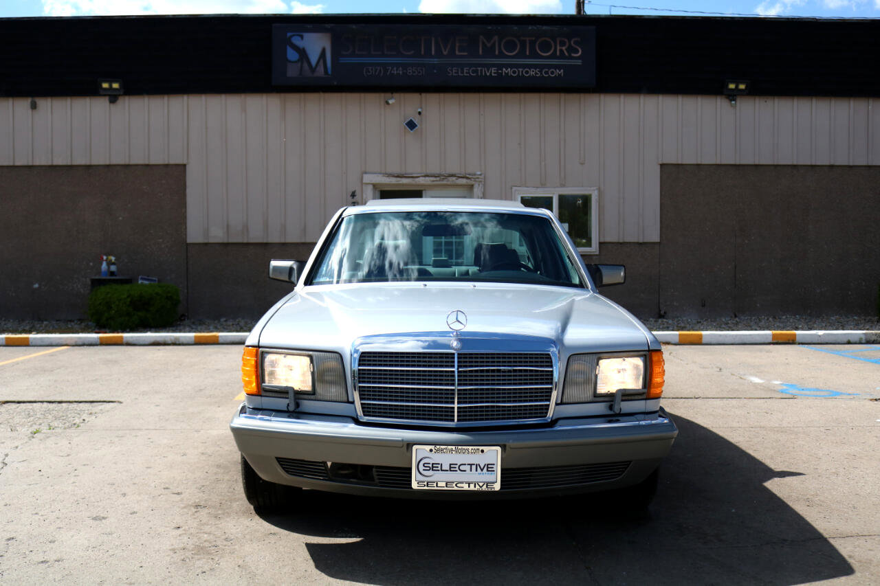 Used 1990 Mercedes-Benz 300 SE image 2