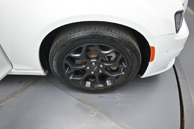 Used 2022 Chrysler 300 Touring L w/ Popular Equipment Group AWD/4WD image 35