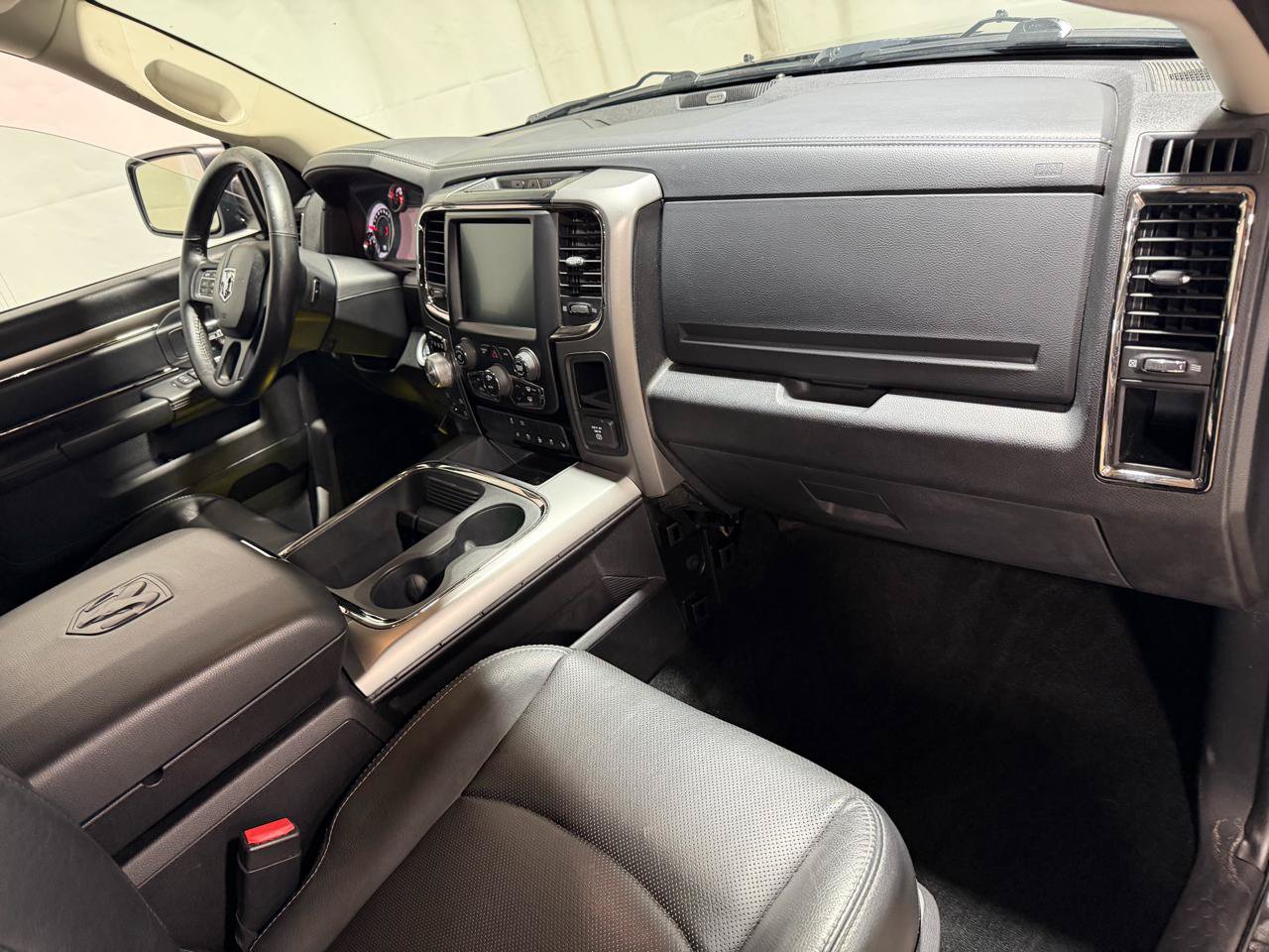 Used 2015 RAM 1500 Sport w/ Black Ram 1500 Sport Group AWD/4WD image 11