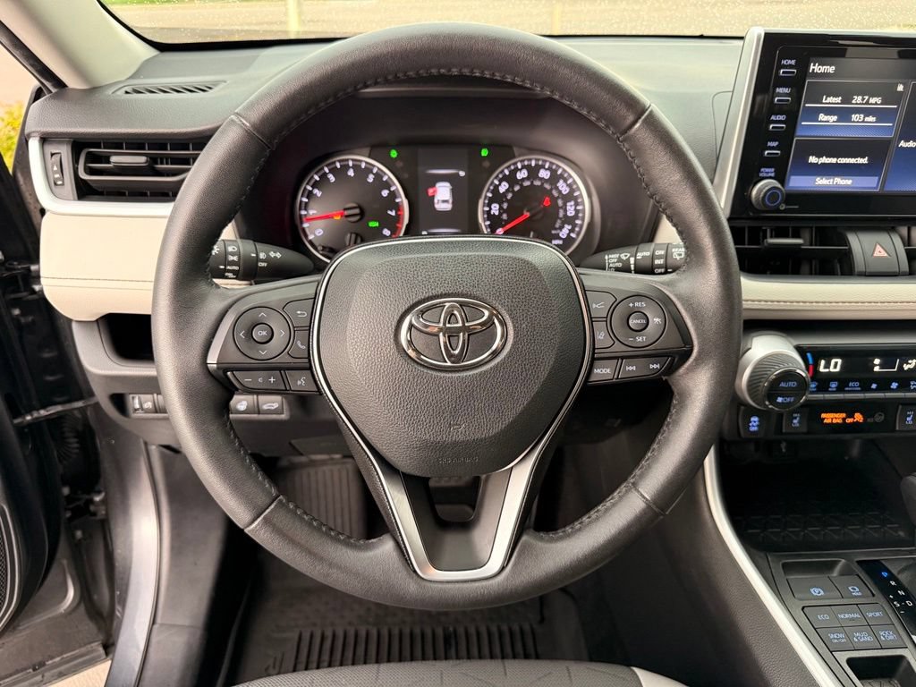 Used 2021 Toyota RAV4 XLE w/ Convenience Package AWD/4WD image 13