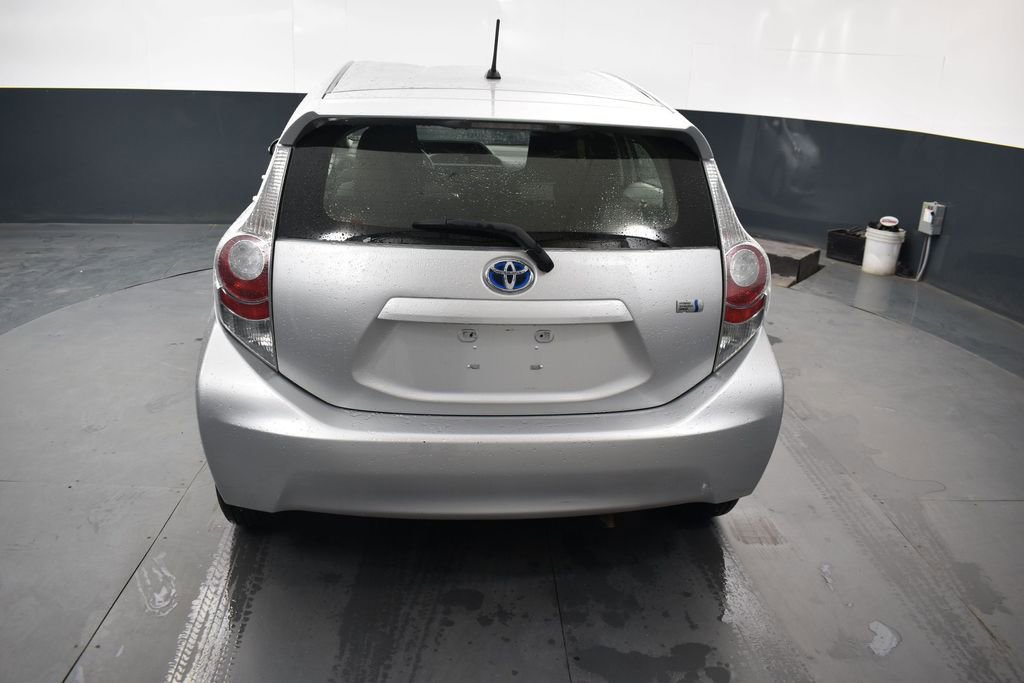 Used 2012 Toyota Prius C One FWD image 8