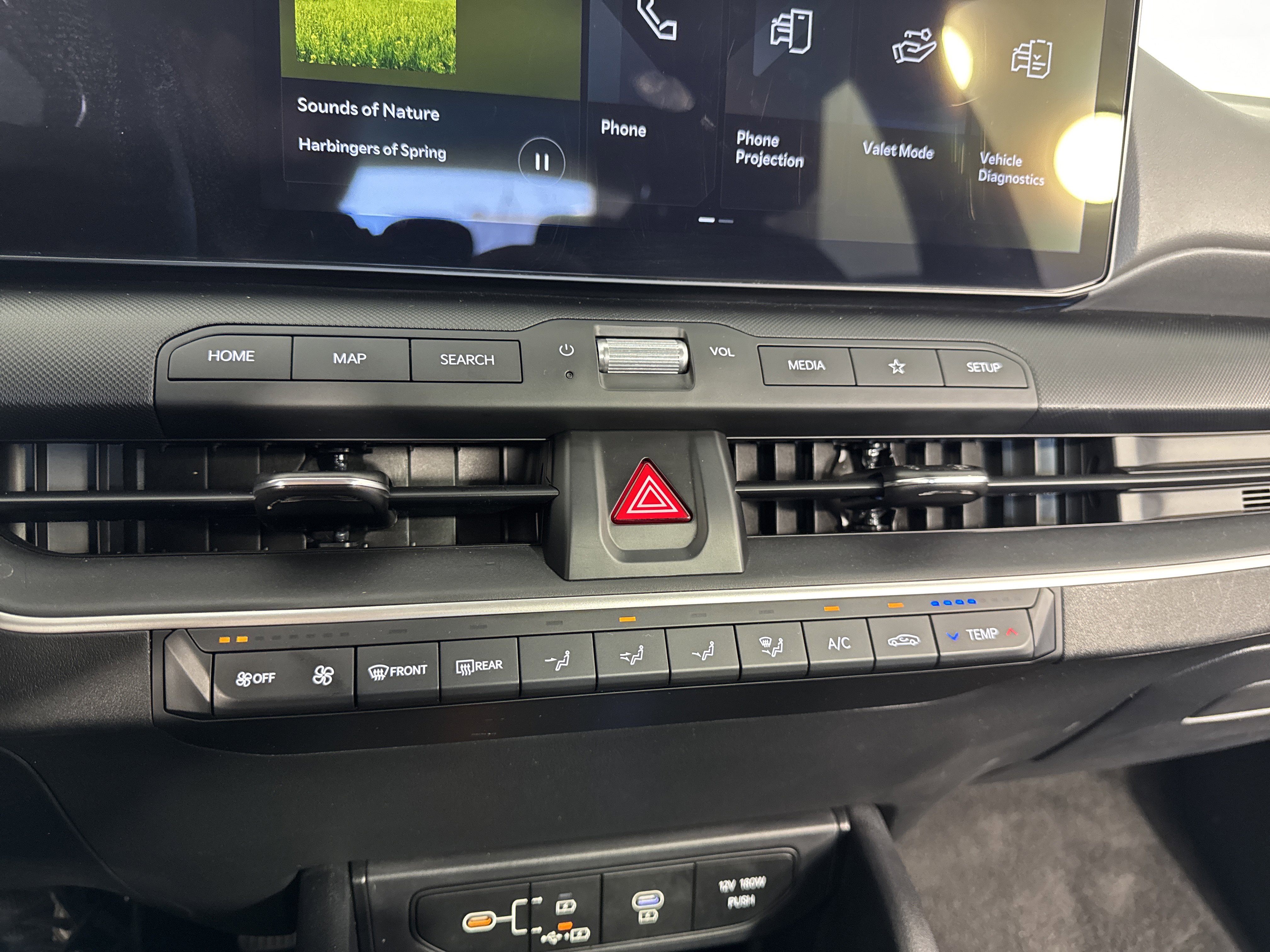 Used 2025 Kia K4 LXS FWD image 32