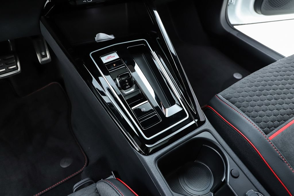 New 2026 Volkswagen GTI SE FWD image 61
