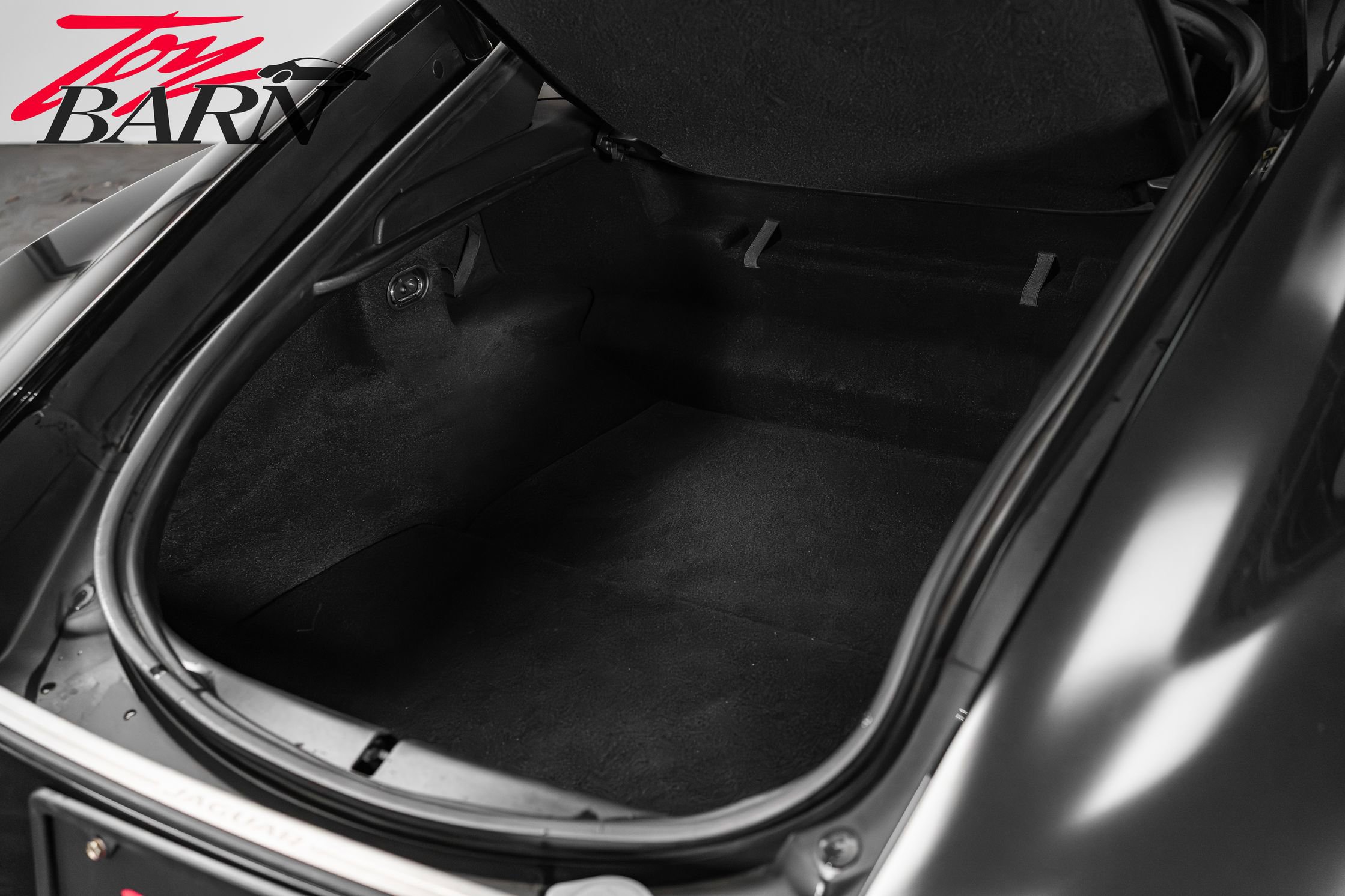 Used 2016 Jaguar F-TYPE R image 48